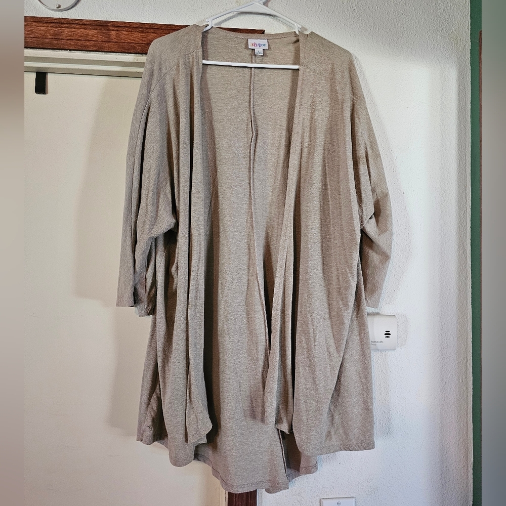 LuLaRoe Lindsey Kimono